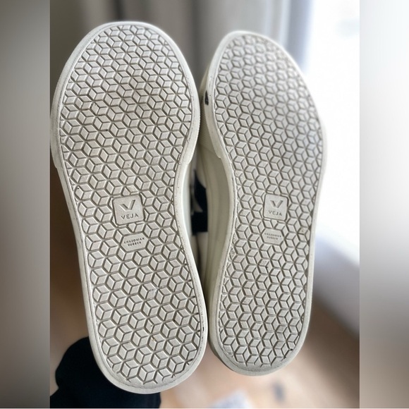 Sold *** Womens Size 8 White Black 39 Free People - Picture 8 of 8